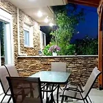 Nouli's Mountain View Haven * ניקיטי