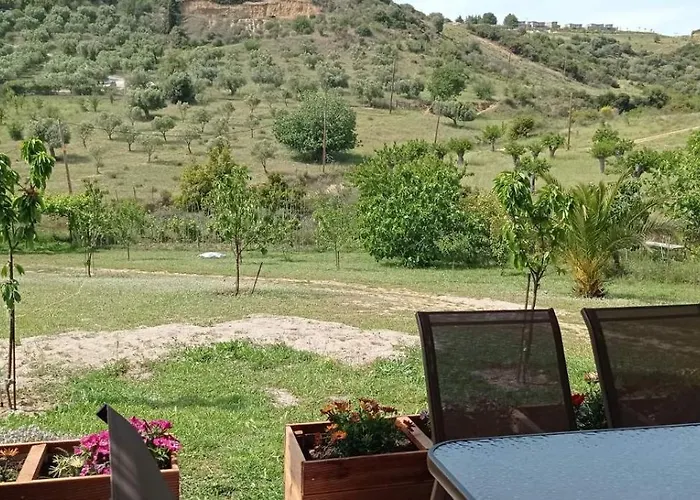 Nouli's Mountain View Haven