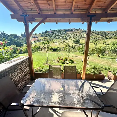Nouli's Mountain View Haven